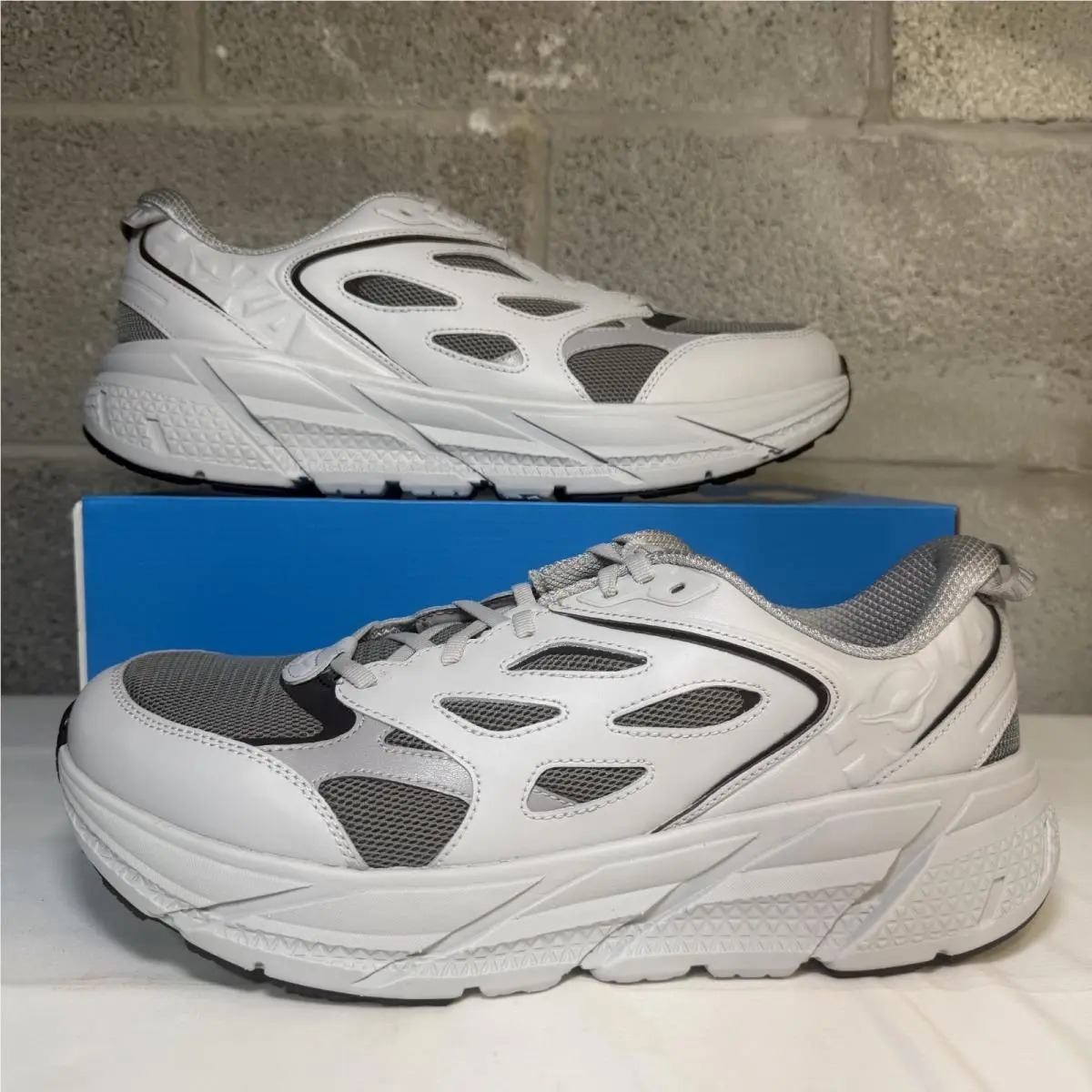 Hoka One U Clifton L Athletics Women`s Size 12 Men`s 11 1160050 Color Grey