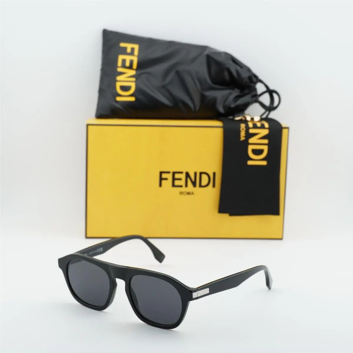 Fendi FE40143I 01A Shiny Black/grey 52-20-145 Sunglasses