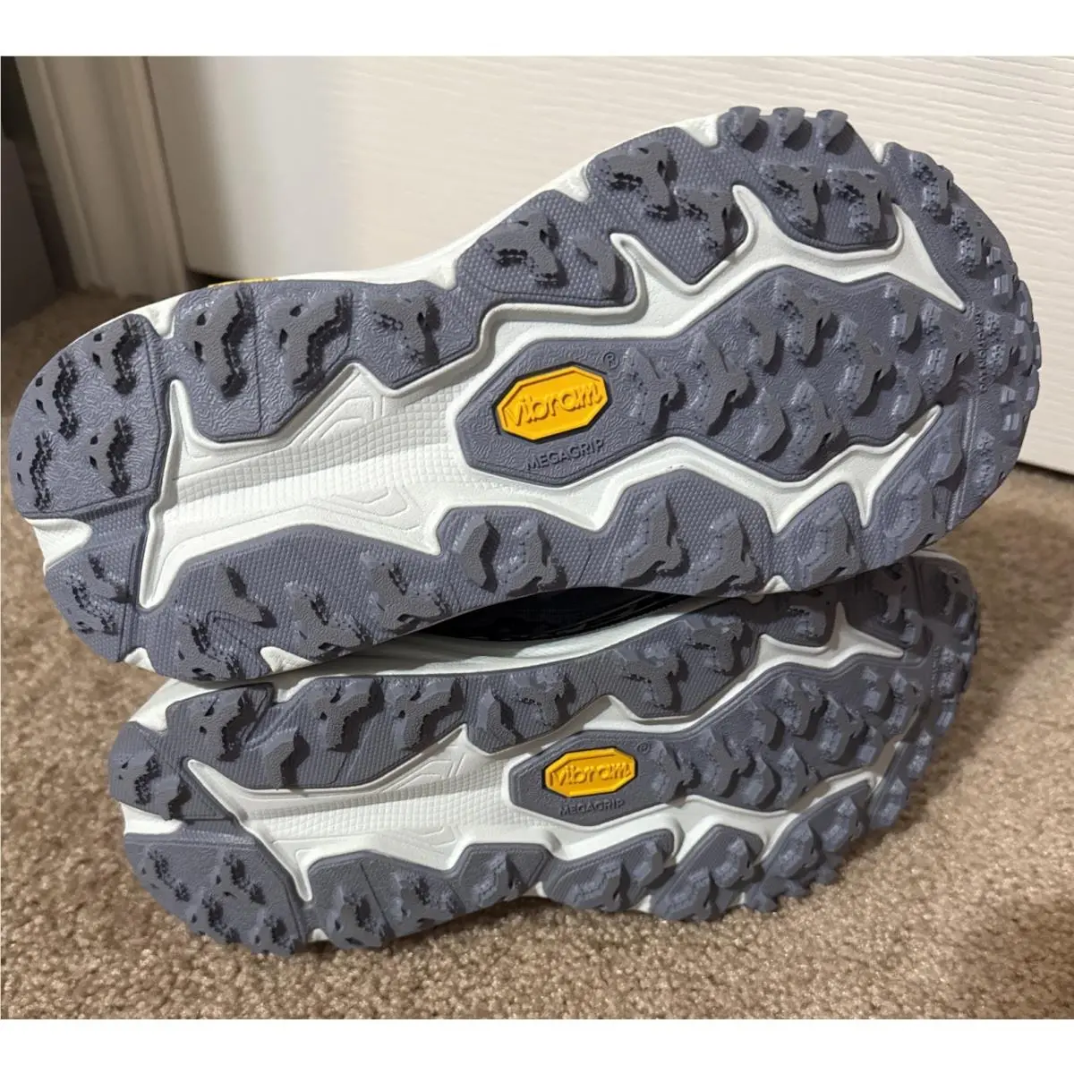 Hoka shoes - Hoka One One Speedgoat 6 - mountain fog / droplet 5