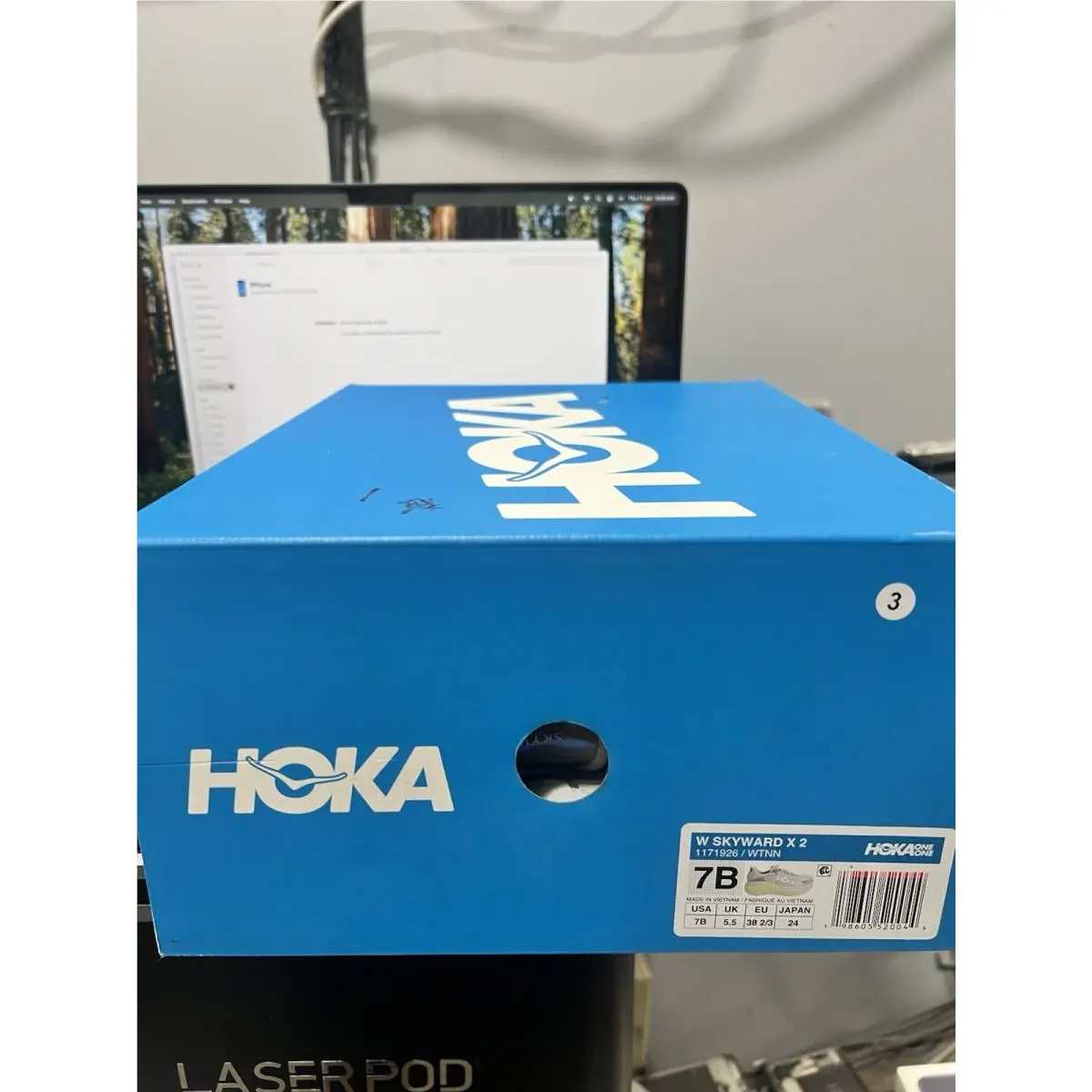 Hoka Home One Skyward X2 Women 7 B Running Shoe