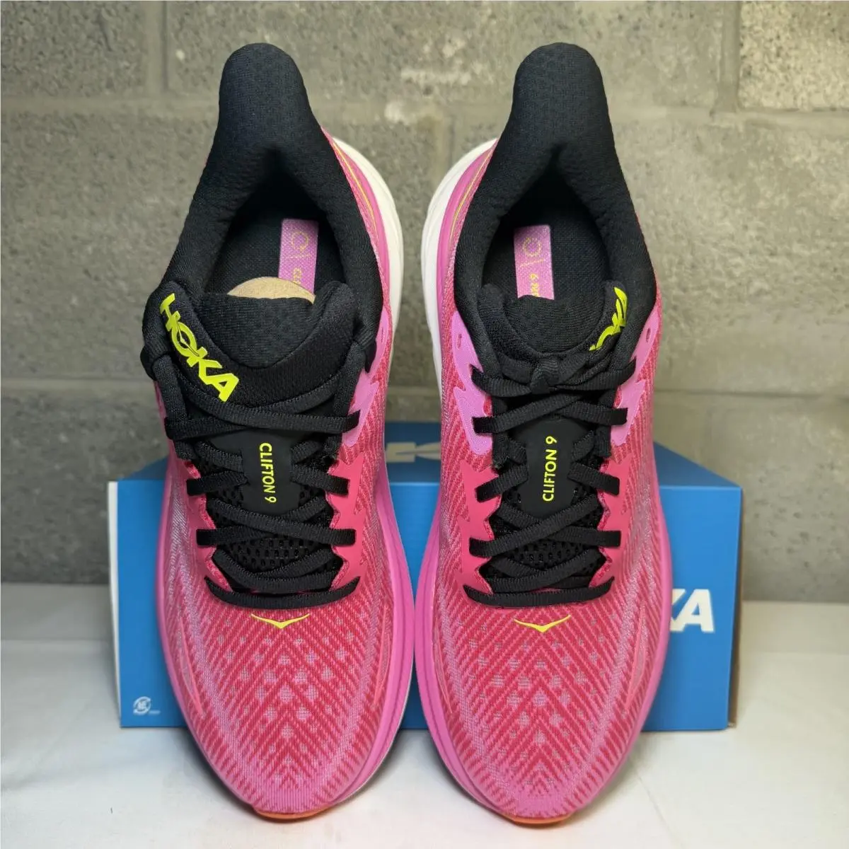 Hoka shoes - HOKA Clifton 9 - Clifton - Pink 1