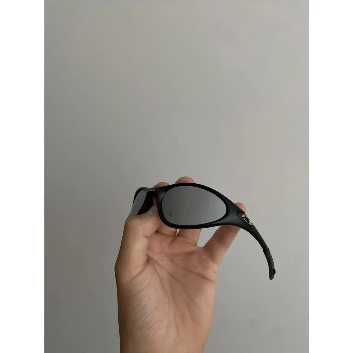 Mitute Silver Vintage Sunglasses Gorpcore Usa Y2K Avantgarde Archive by Oakley