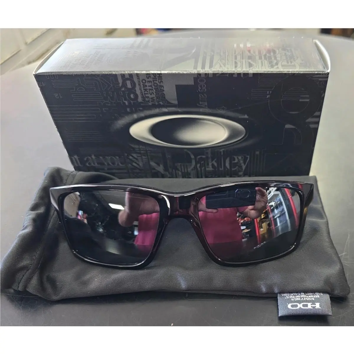Mainlink Polished Black Lens Black Iridium OO9264-02 by Oakley