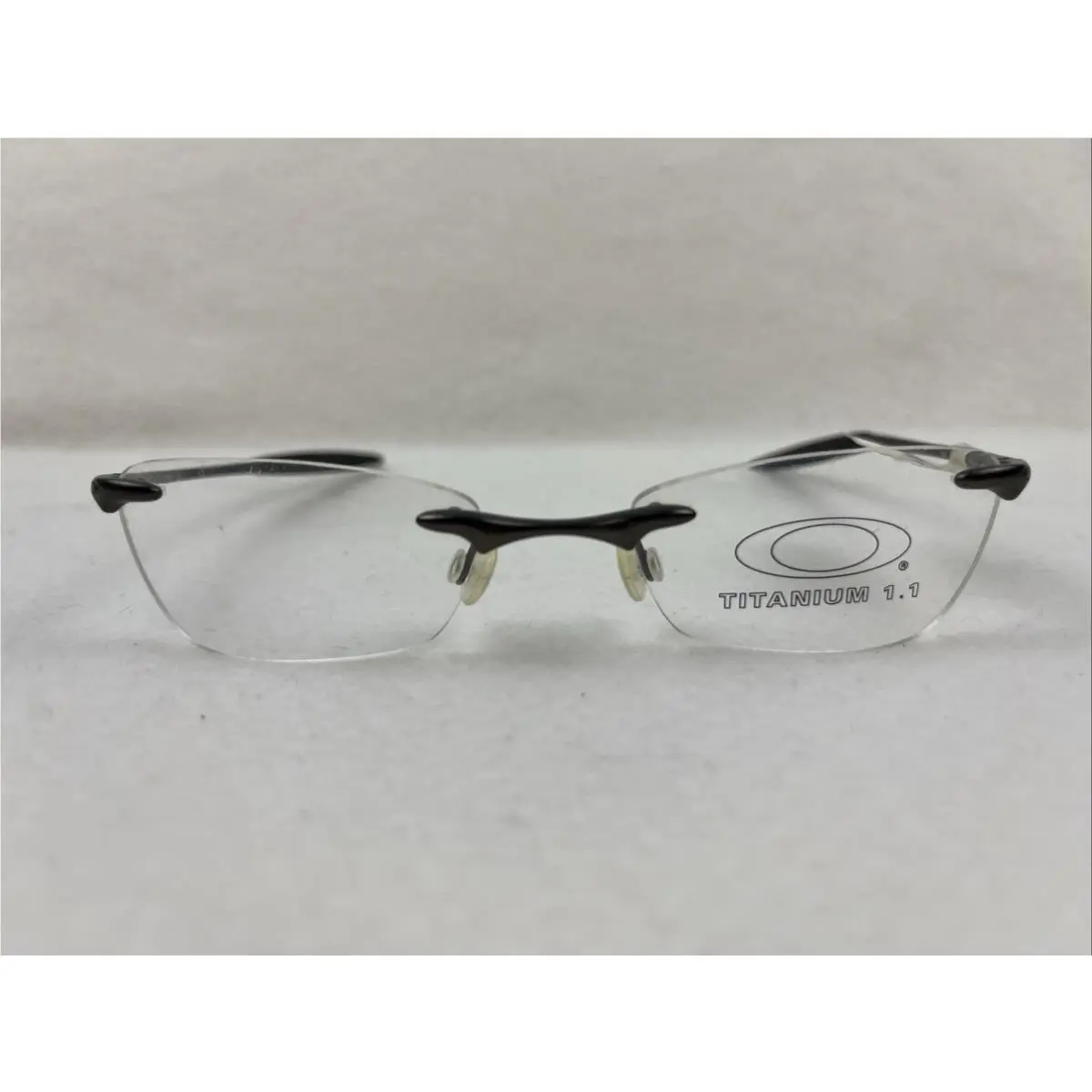 3 Titanium 1.1 0-0-0 11-625 Gunmetal 50-19-135 Rimless Japan Eyeglasses by Oakley