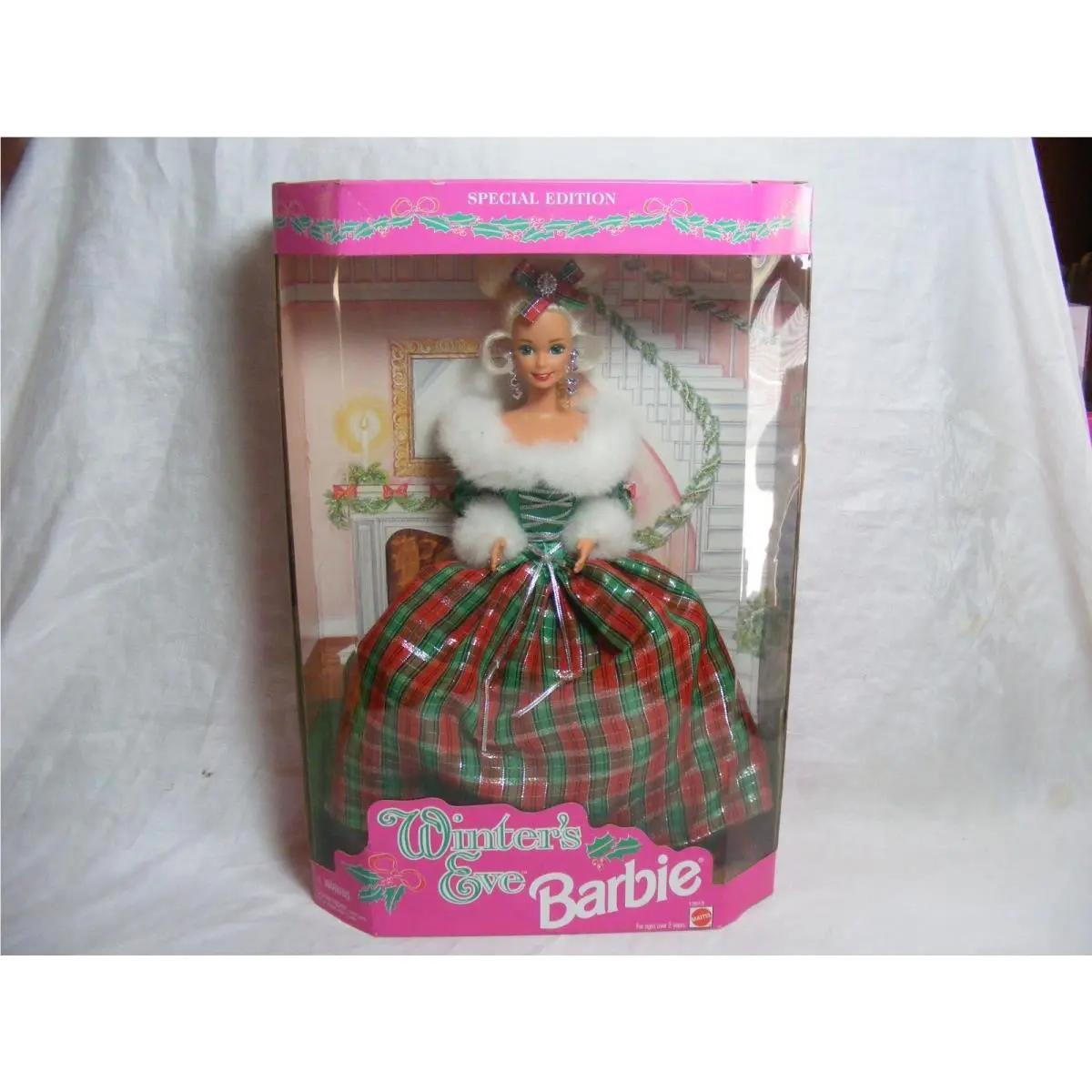 1994 Barbie Collectable Winter`s Eve Special Edition Matel 13613 F-1