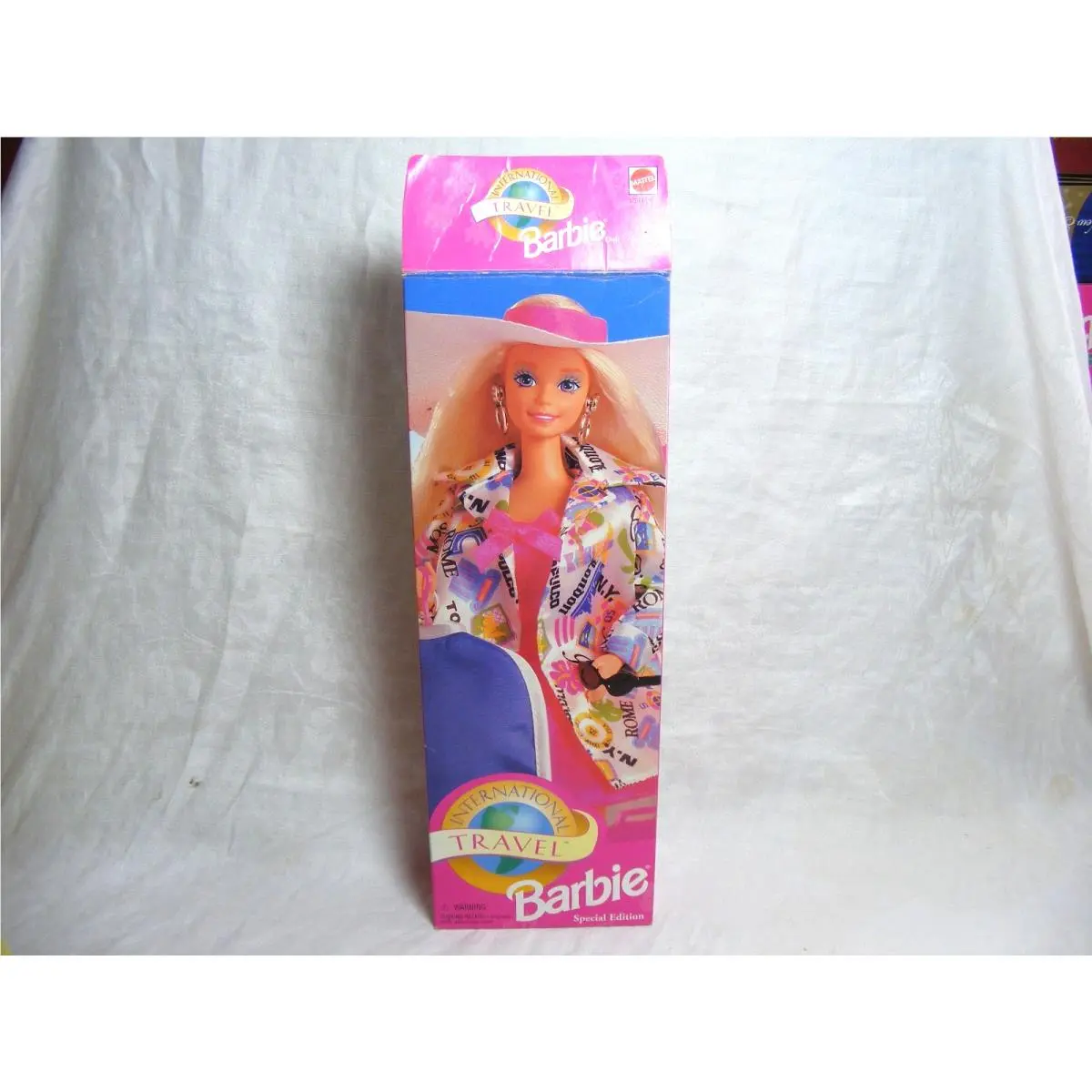 1995 Barbie Collectable International Travel Special Edition Mattel 13912 F-1