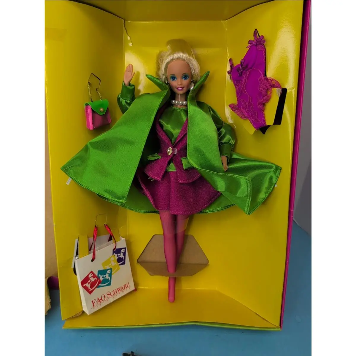 12” Mattel Barbie Doll Madison Avenue Fao Schwarz Fifth Avenue Designer Nrfb BR