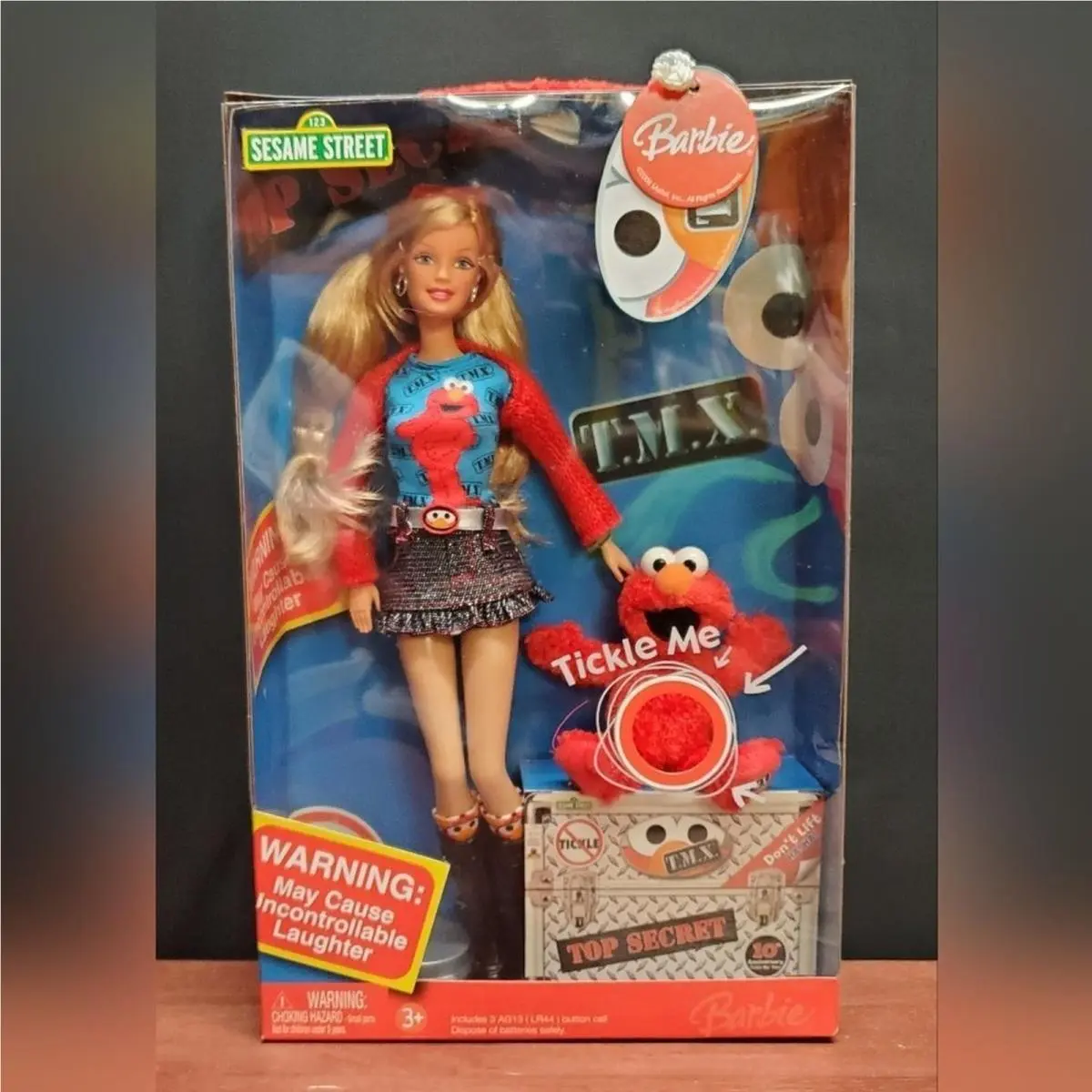 2006 Sesame Street Barbie Tickle Me Elmo T.m.x. Doll Set