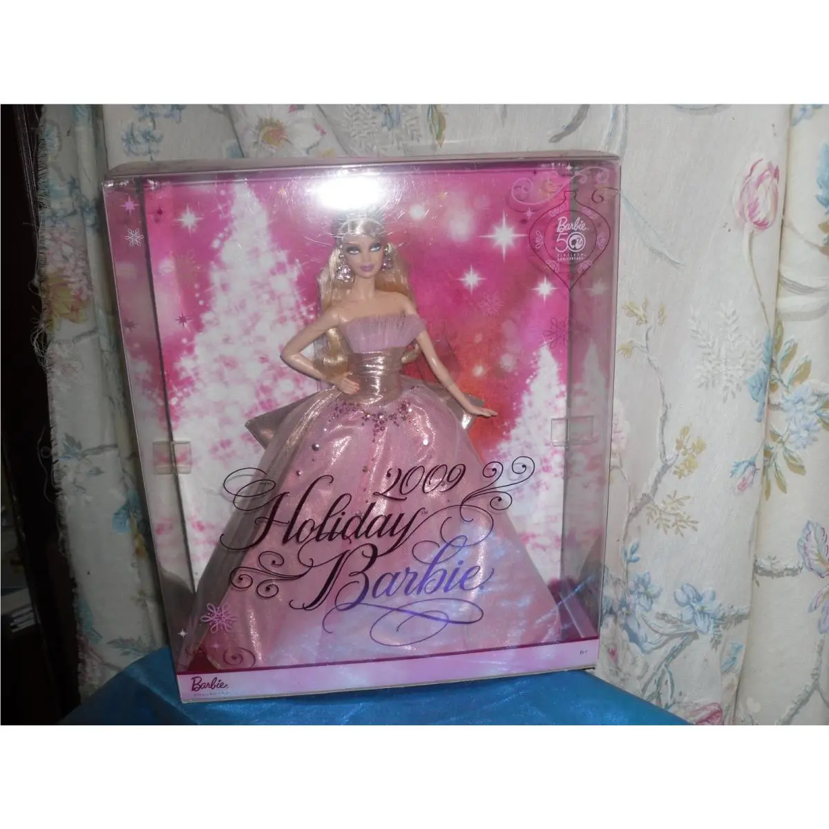 2009 Nrfb Holiday Barbie 50th Anniversary Collector Barbie
