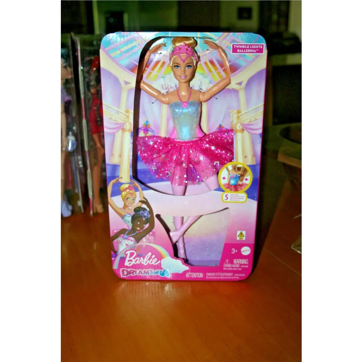2022 Barbie Dreamtopia Twinkle Lights Ballerina Doll-new in Package-foreign Box