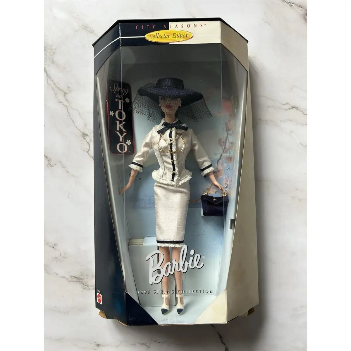Mattel 1997 Collector Edition City Seasons Spring In Tokyo Barbie Doll