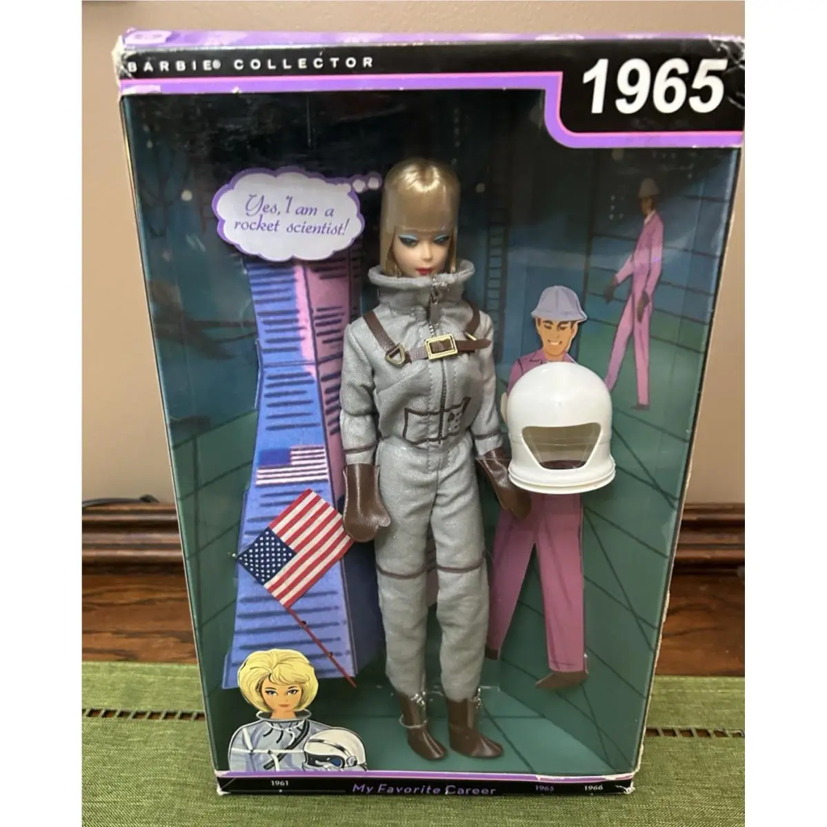 2009 Barbie MY Favorite Career Reproduction 1965 Astronaut R4474