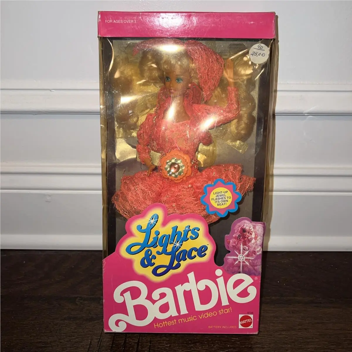 Lights Lace Barbie Doll Vintage 1990 9725 Jewel Music Video Pink Mattel