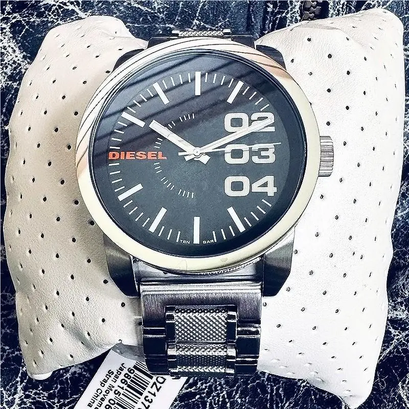 Watch DZ1370 Black Dial Stainless Steel Men`s Watch. New. See Pictures by Diesel