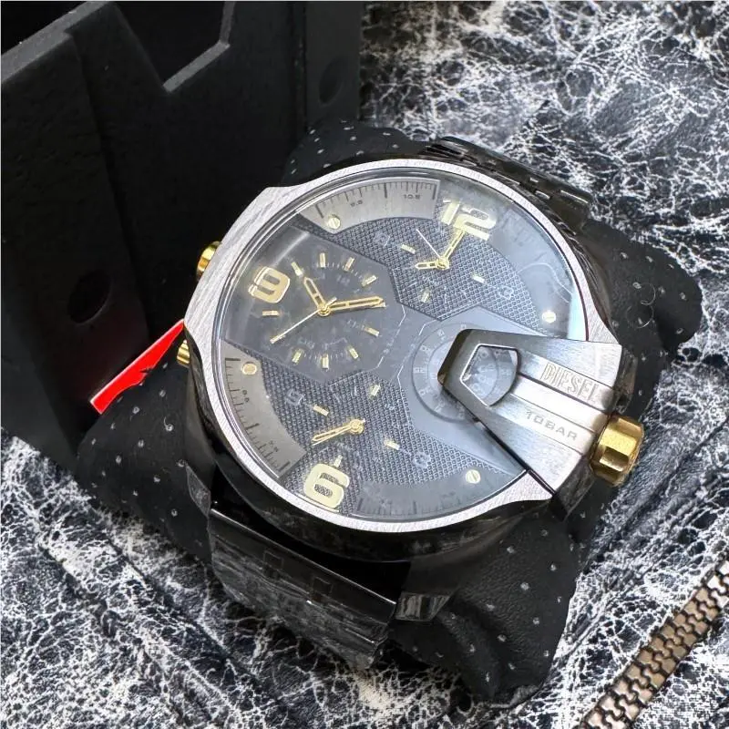 Diesel DZ7467 Men`s Uber Chief Watch