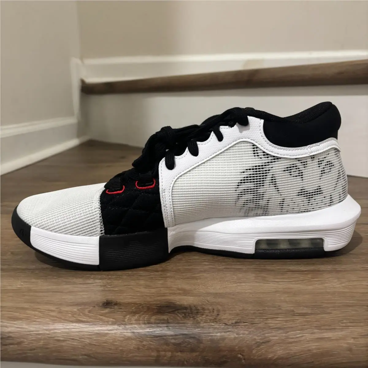 Nike shoes - Nike LeBron Witness - LeBron Witness - FB2239-103 - White 1