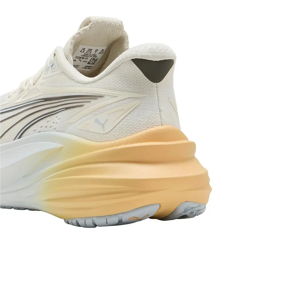 Puma shoes - PUMA Magmax Nitro 2 Run Club Running - 31291001 - White (UPC: 198556396675) 5