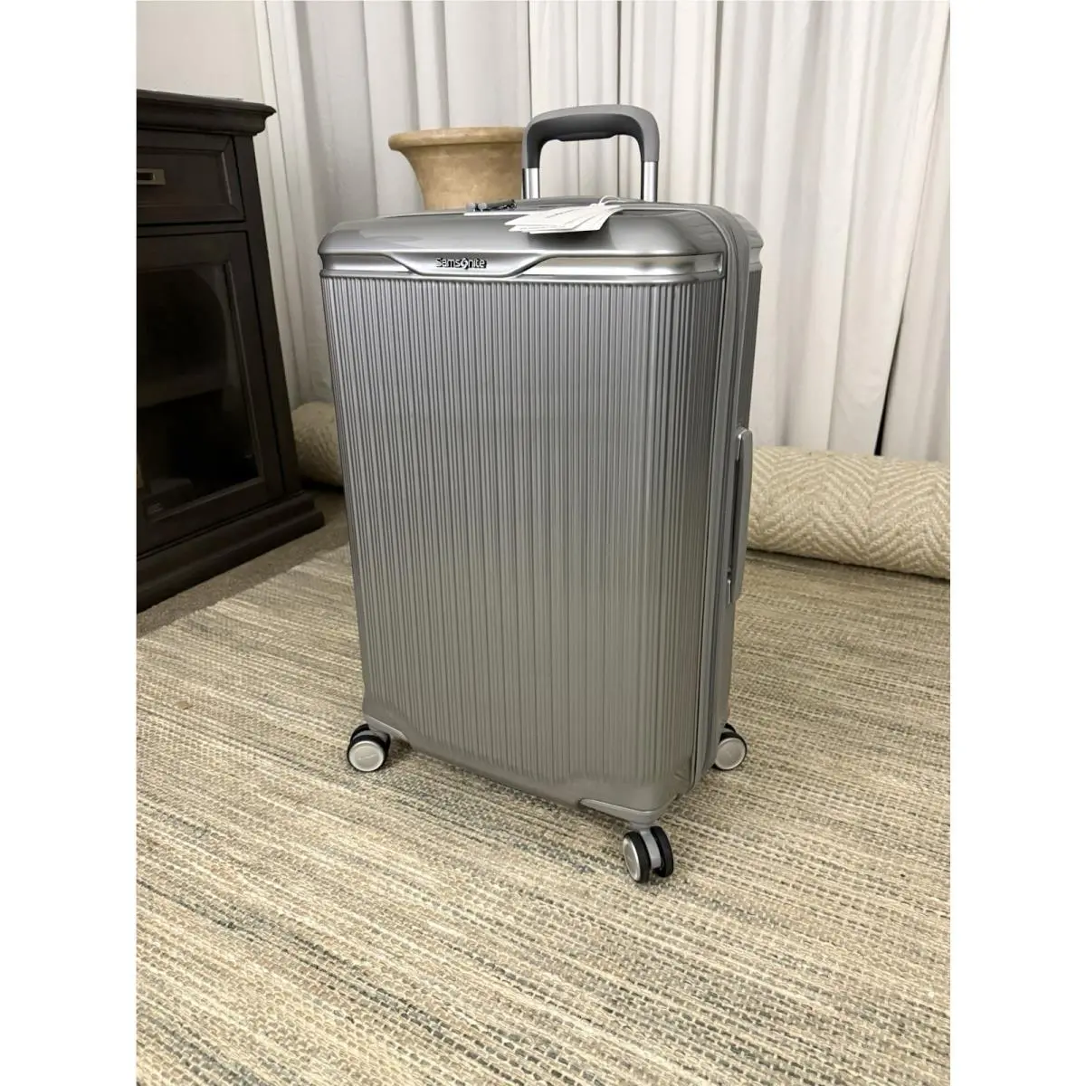 Samsonite Silhouette 18 Expandable Medium Hardside Check-in Spinner Luggage 28”