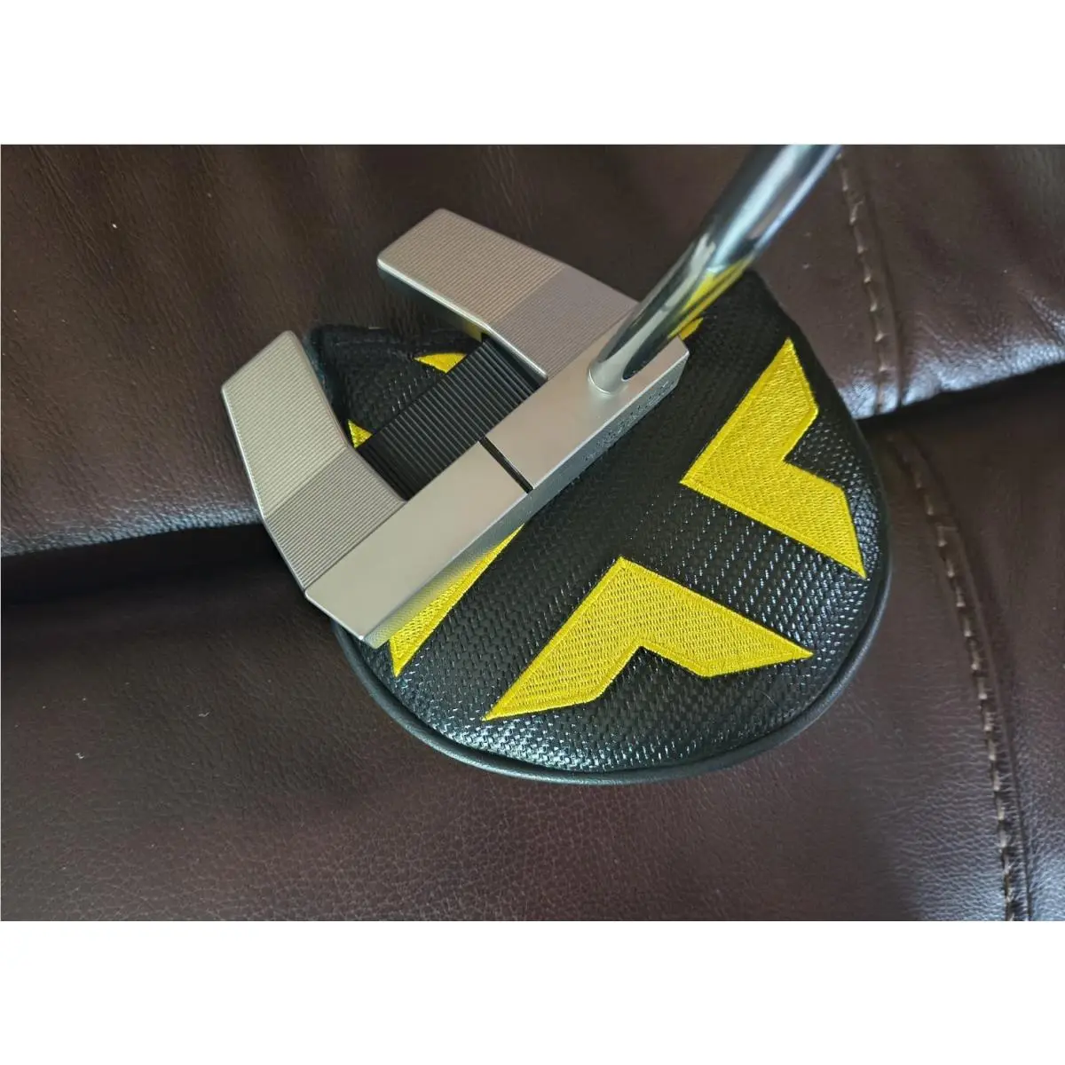 Scott  - Scotty Cameron Phantom 5 - Cameron Phantom 6