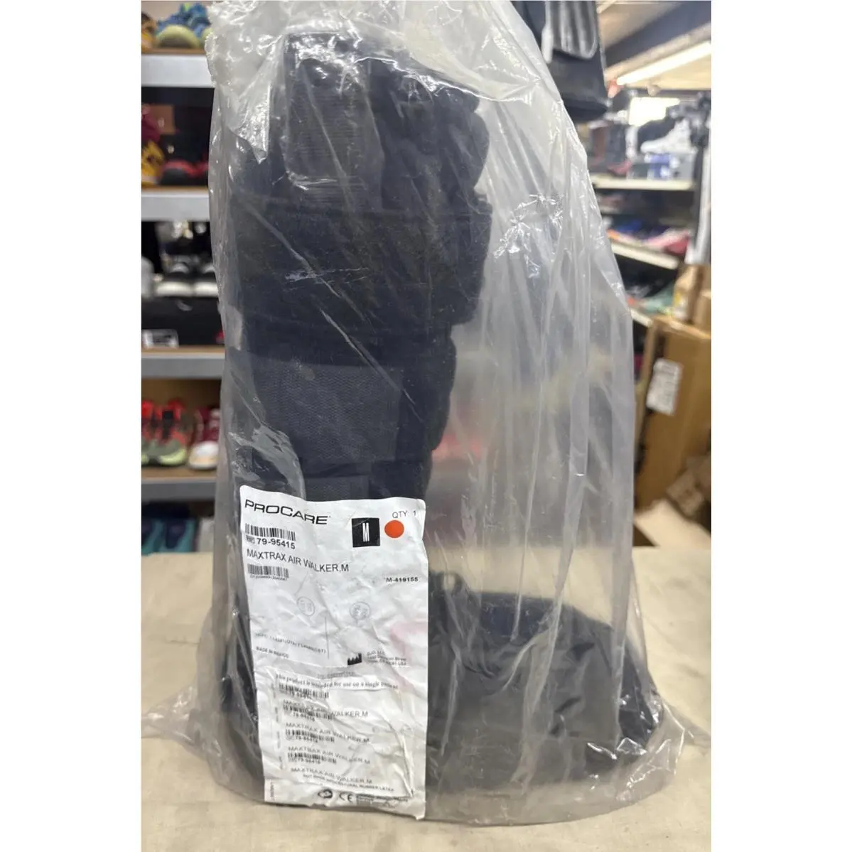 Donjoy Maxtrax Medium Air Walker Brace/walking High Boot Closed Heel with Pump 75-95415