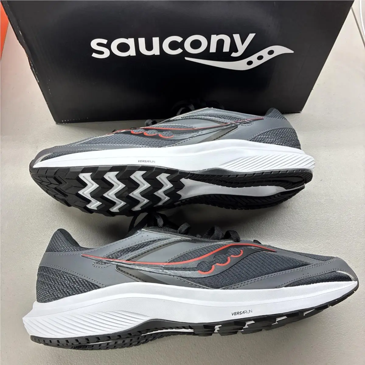 Saucony Cohesion 17 Shadow Red Men`s Sneaker Size 14 Men’s Wide S20944-101