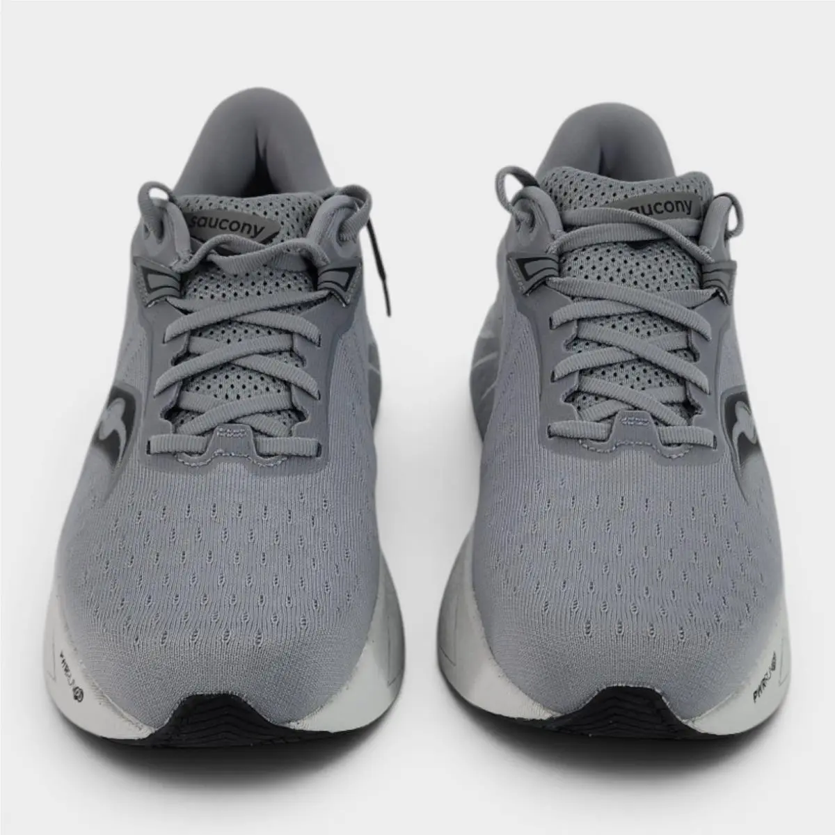 Saucony shoes - As in Pic 1