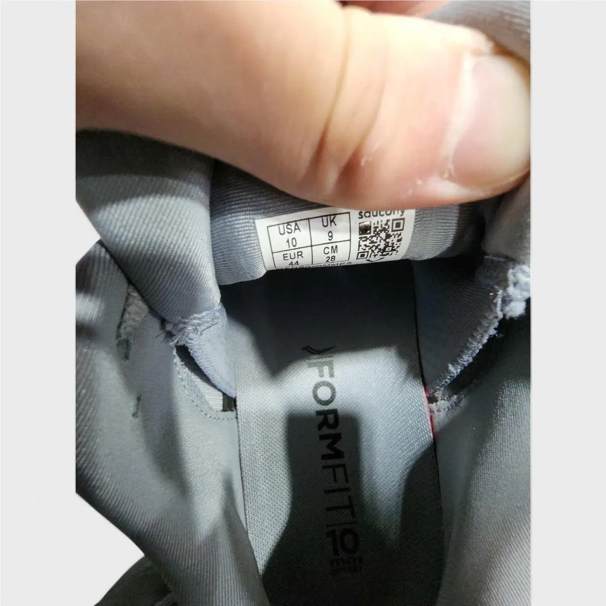 Saucony shoes - As in Pic 4
