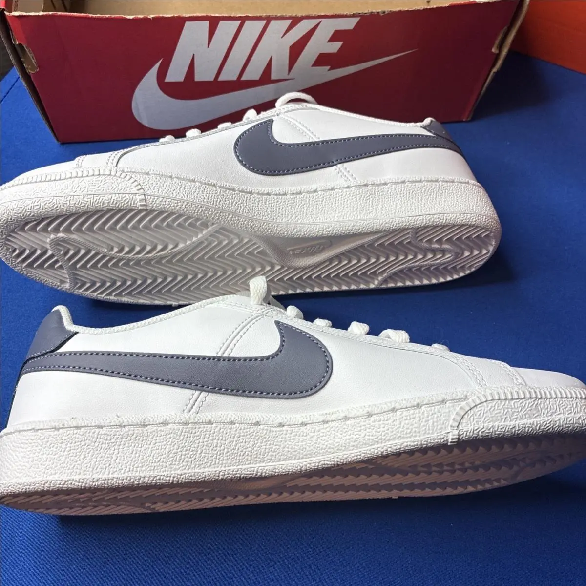 Nike shoes - Nike Court Royale - Court Royale - 749747-105 - White 0