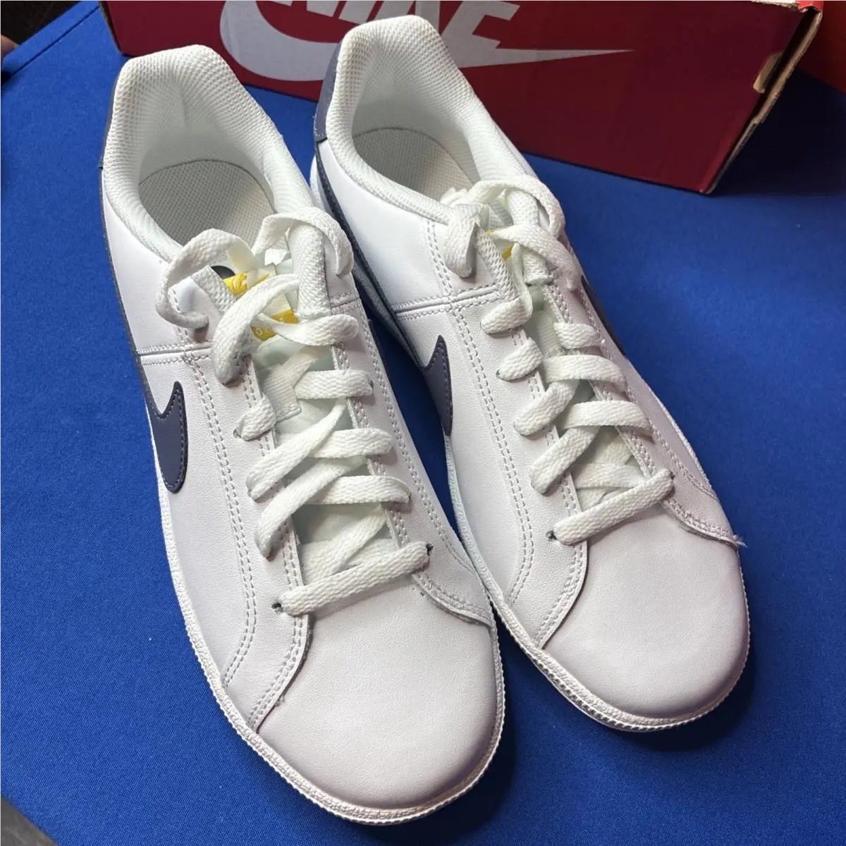Nike shoes - Nike Court Royale - Court Royale - 749747-105 - White 1