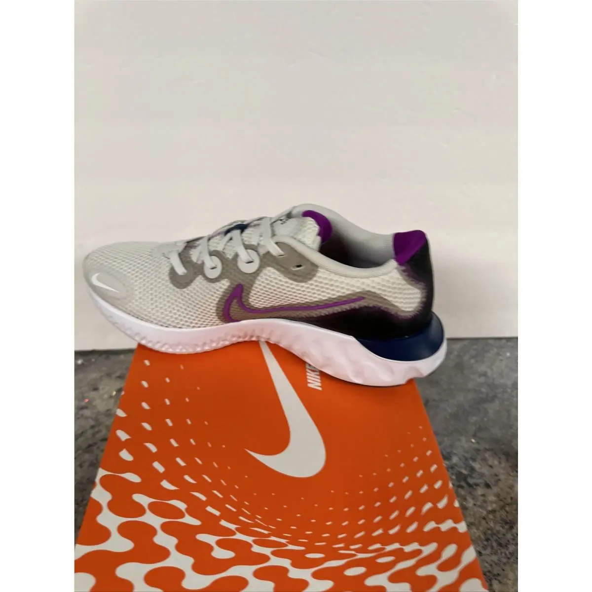 Nike shoes - Nike Renew Run - Renew Run - Ck6360-002 - Platinum Tint / Vivid Purple (UPC: 0193656312174) 7
