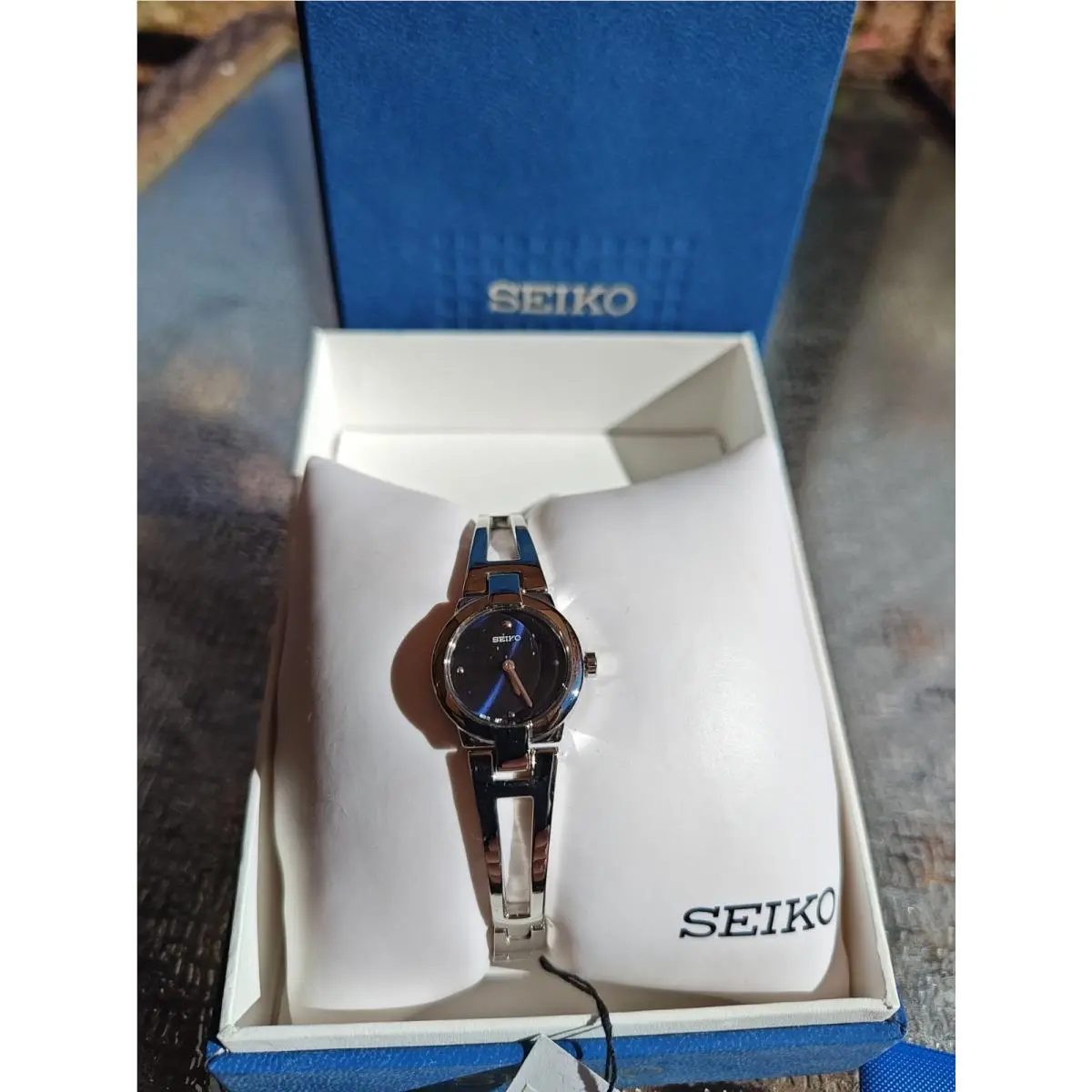 Seiko Women’s Water Resistance Hardlex Crystal Watch SUJ703