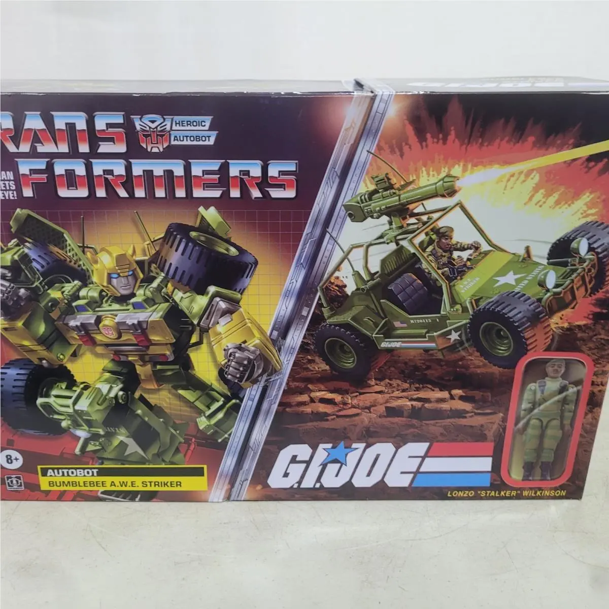 Transformers x G.i. Joe Bumblebee A.w.e. Striker + Stalker Action Figure