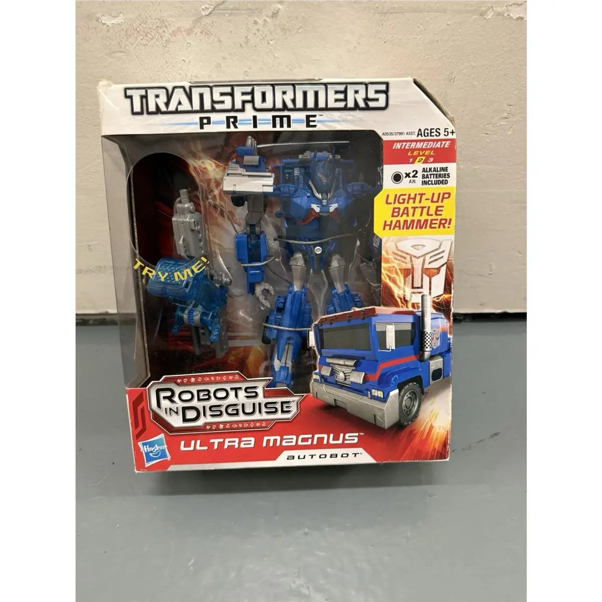 Hasbro Transformers Prime Robots in Disguise Rid Ultra Magnus Voyager Class Misb