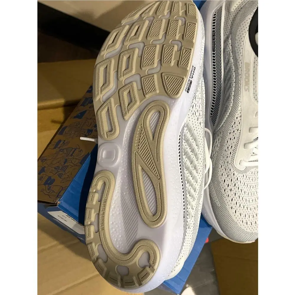Brooks shoes - 1104371D126.130 - 1104371D126130 - White/Black/Pelican 8