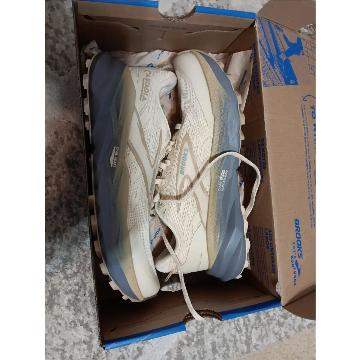 Brooks Cascadia 19 Women`s Size 7 Sand/primer/starfish Running Shoes 1204461b277