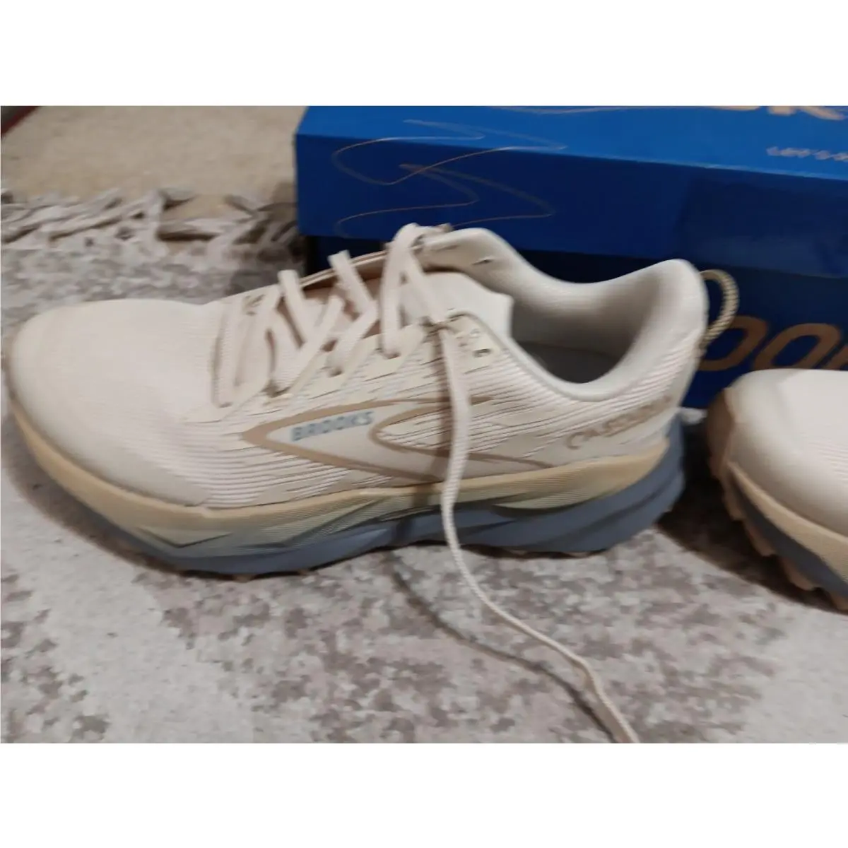 Brooks shoes - Brooks Cascadia 19 - Cascadia - 1204461b277 - Beige 2