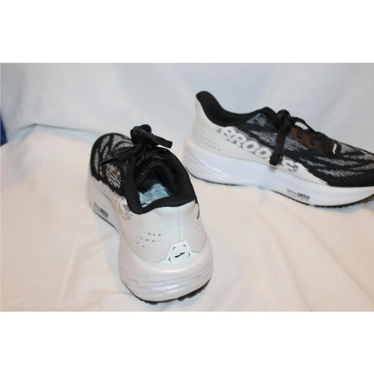 Brooks shoes - Black 6