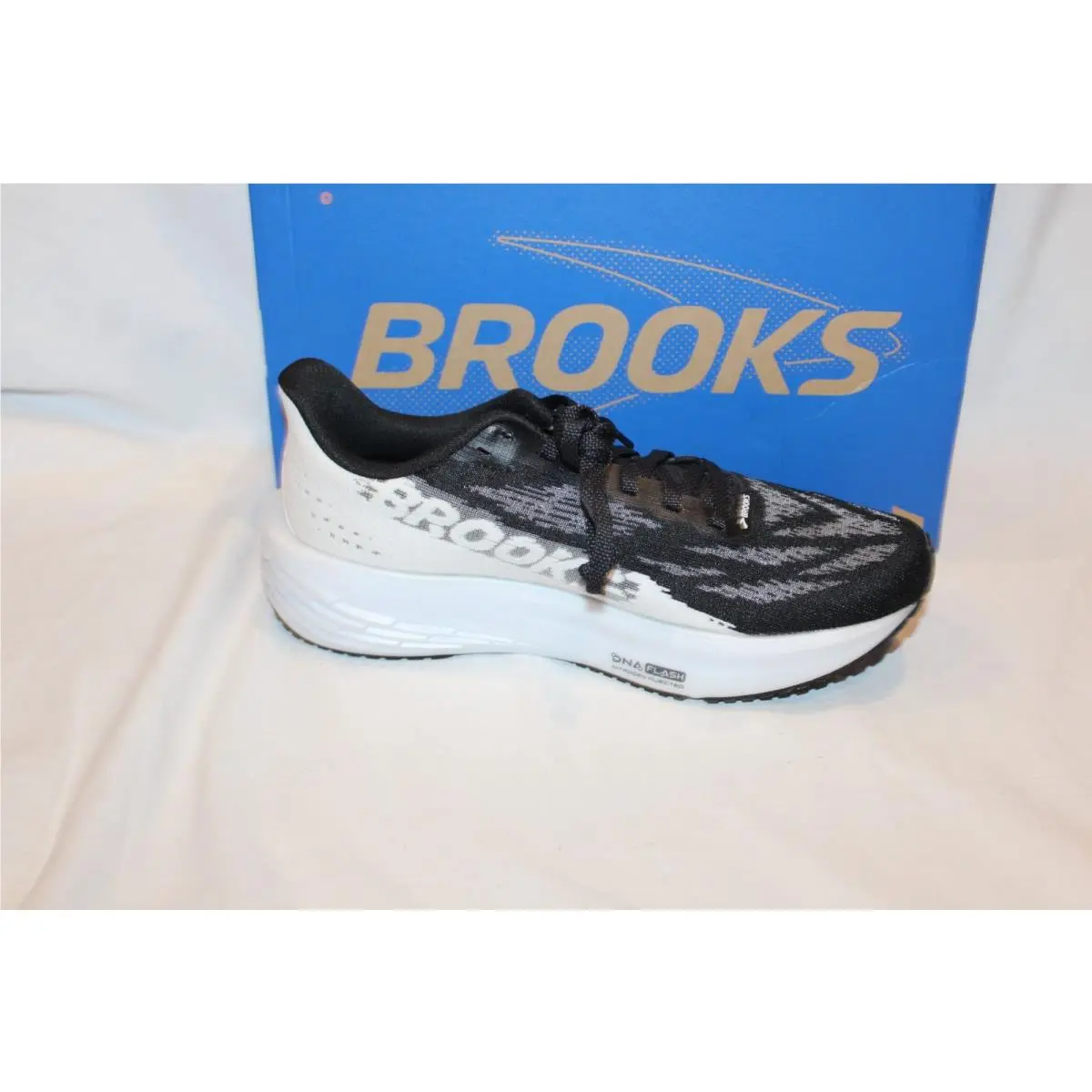 Brooks shoes - Black 4
