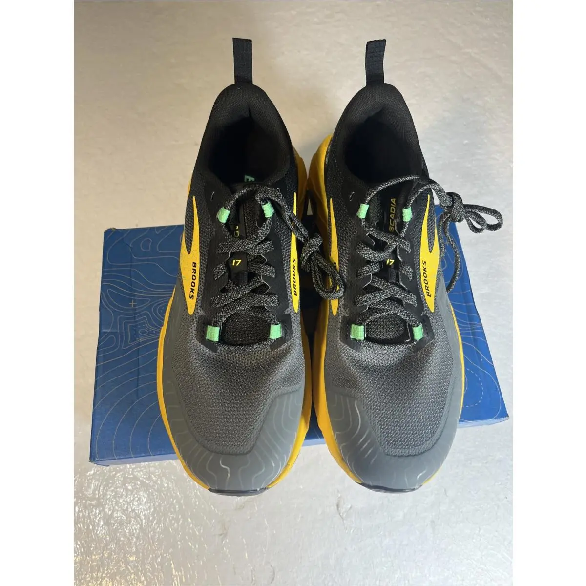 Brooks shoes - Brooks Cascadia 17 - Cascadia - 110403-1D-333 - Gray 2