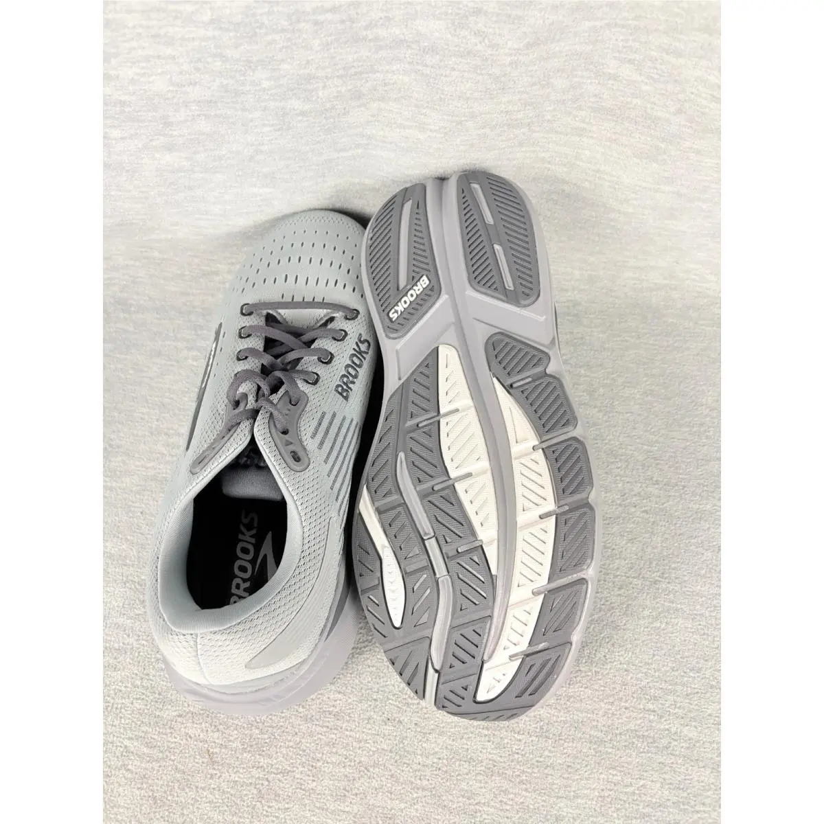 Brooks shoes - Brooks Ghost Max 3 - Ghost Max - Gray 6