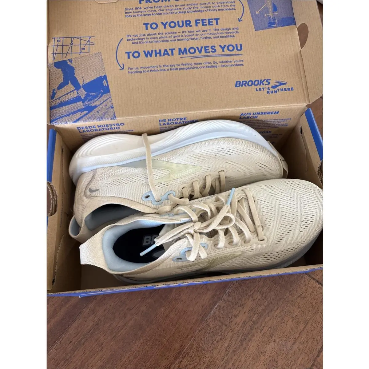 Brooks Women`s Adrenaline Gts 25 Sand/coconut/skyway Athletic Shoes -new 7