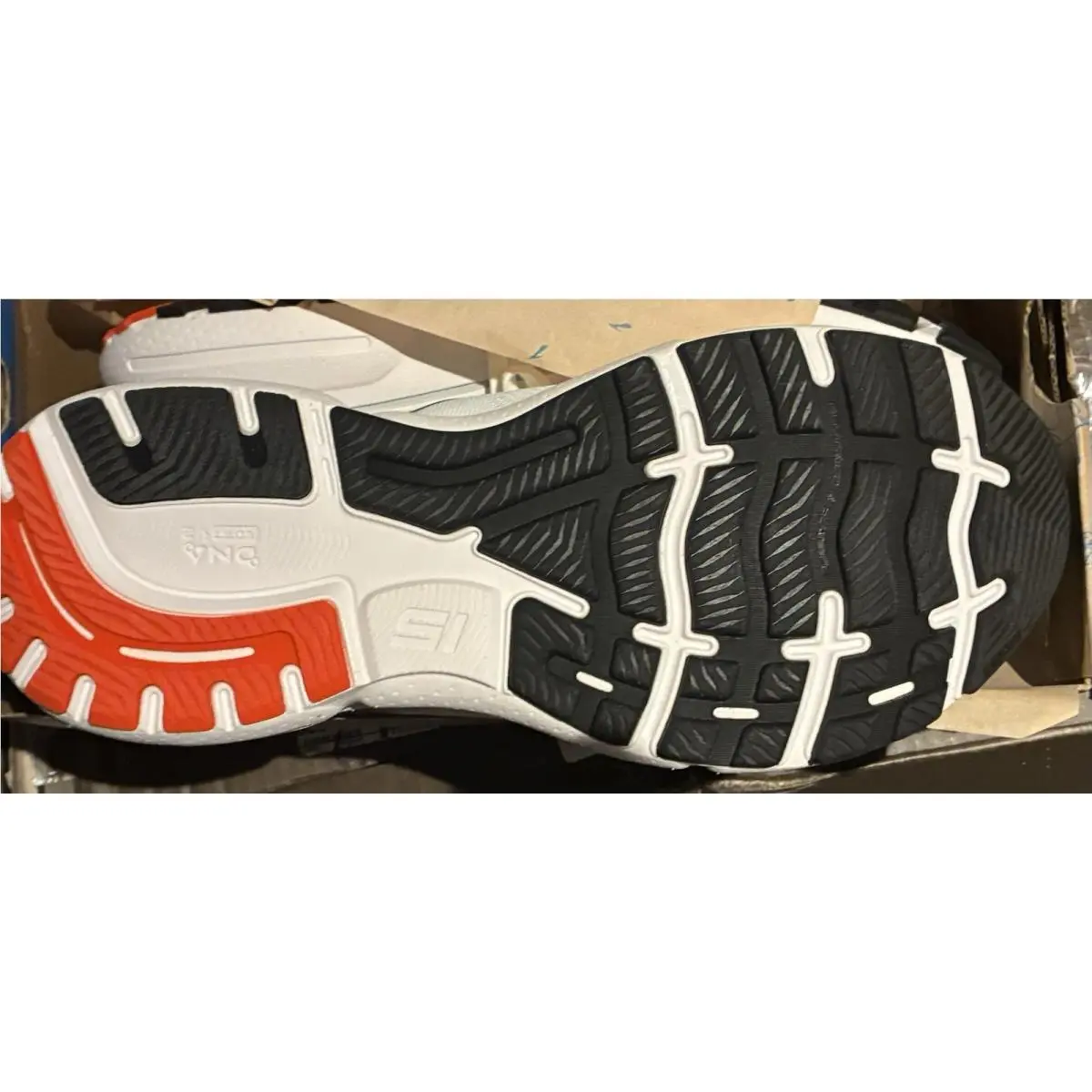 Brooks shoes - Brooks Ghost 15 - Ghost - White 5
