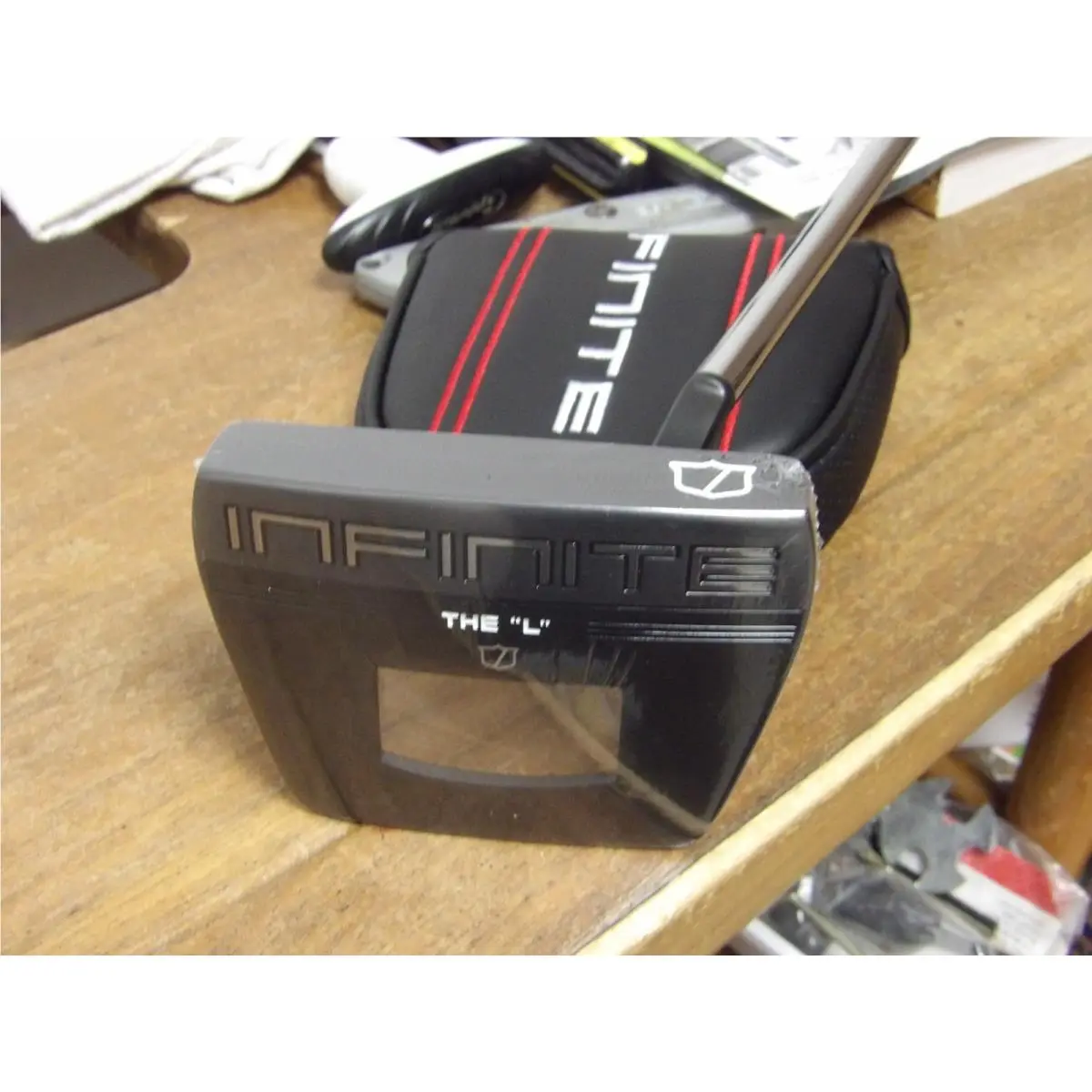 2026 Wilson Infinite The L 35 Putter W/hc IN Plastic