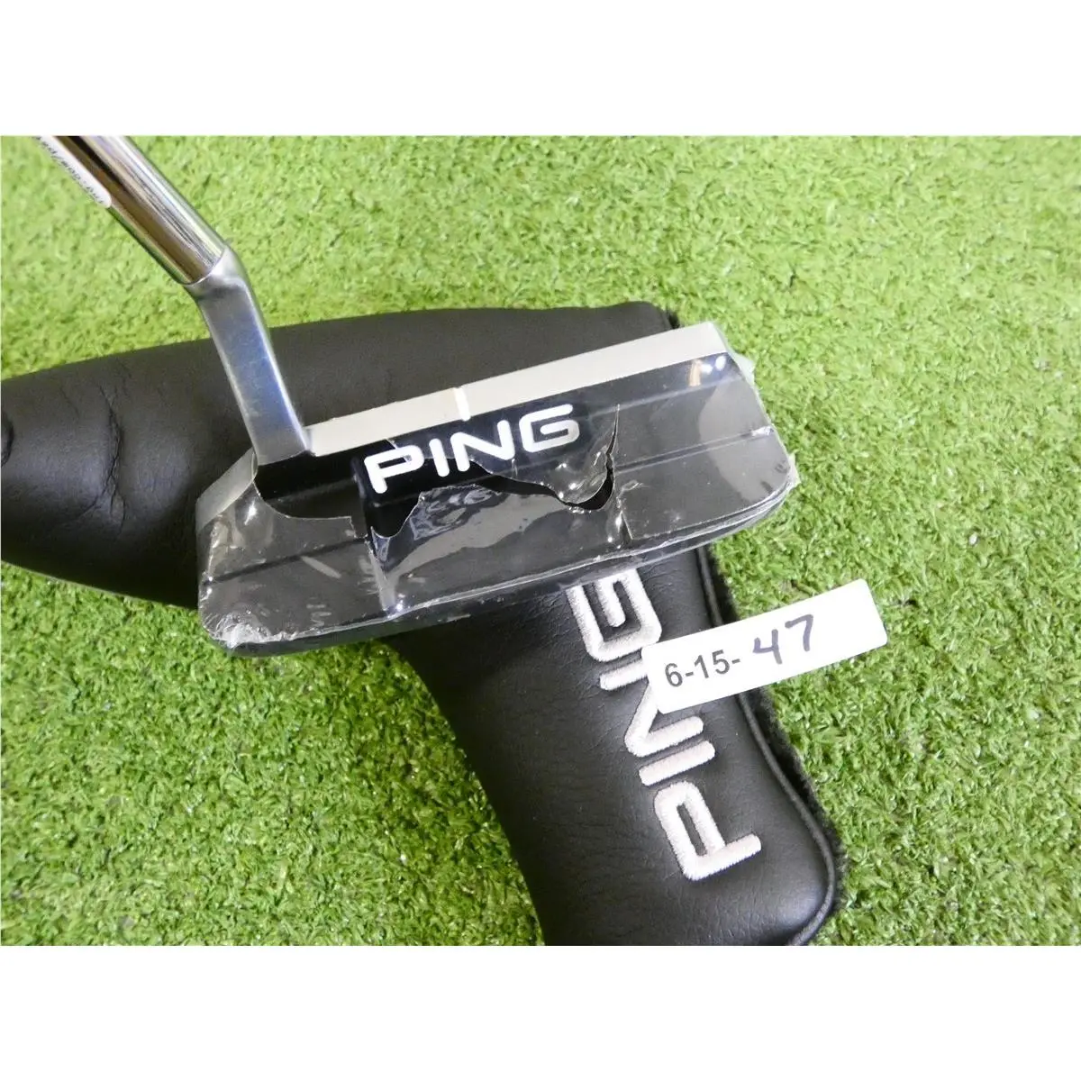 Ping 2023 Kushin 4 35 Strong Arc Putter with Sigma G Headcover Black Dot
