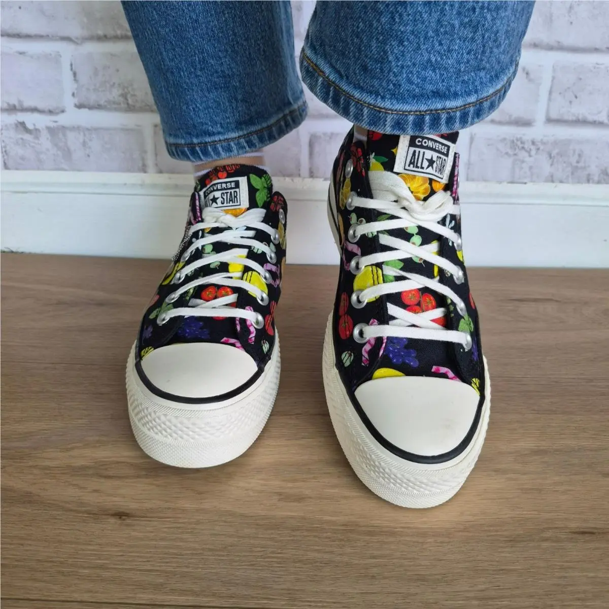 Converse shoes - Converse Lift Platform Market Essentials - A16112C - Black (UPC: 194435897554) 1