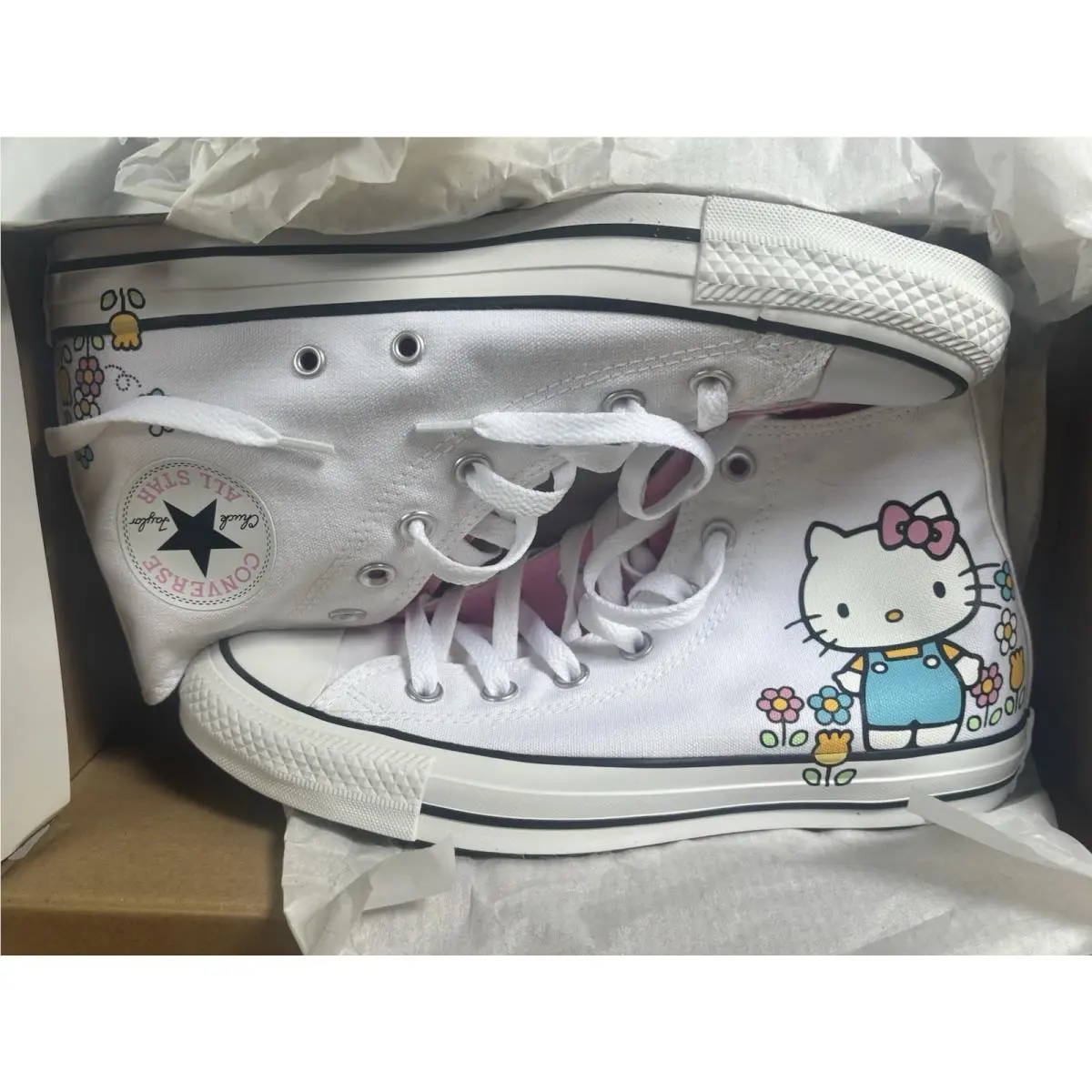 Converse Hello Kitty Size 8 W Womens 6 M Mens 164631F High Top All Star