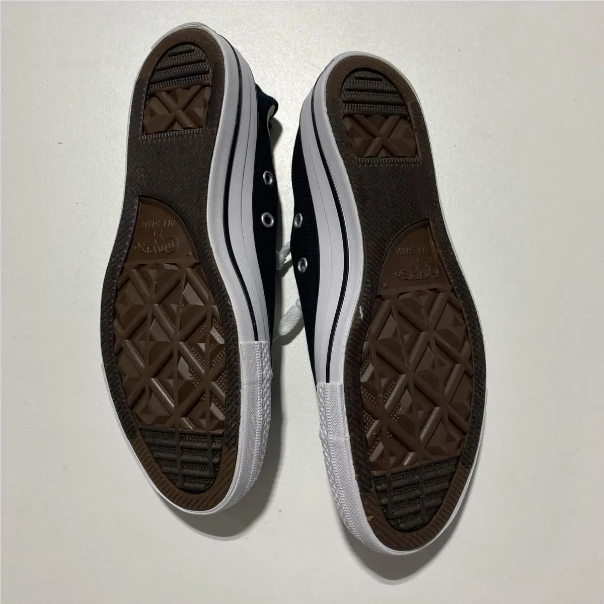 Converse shoes - Converse Chuck Taylor - Chuck Taylor - 556458F - Black 1