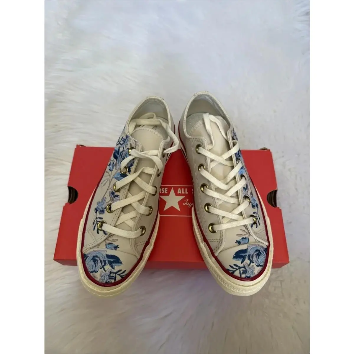 Converse Low Top Driftwood/provence W/blue Floral Embroidery Sneakers