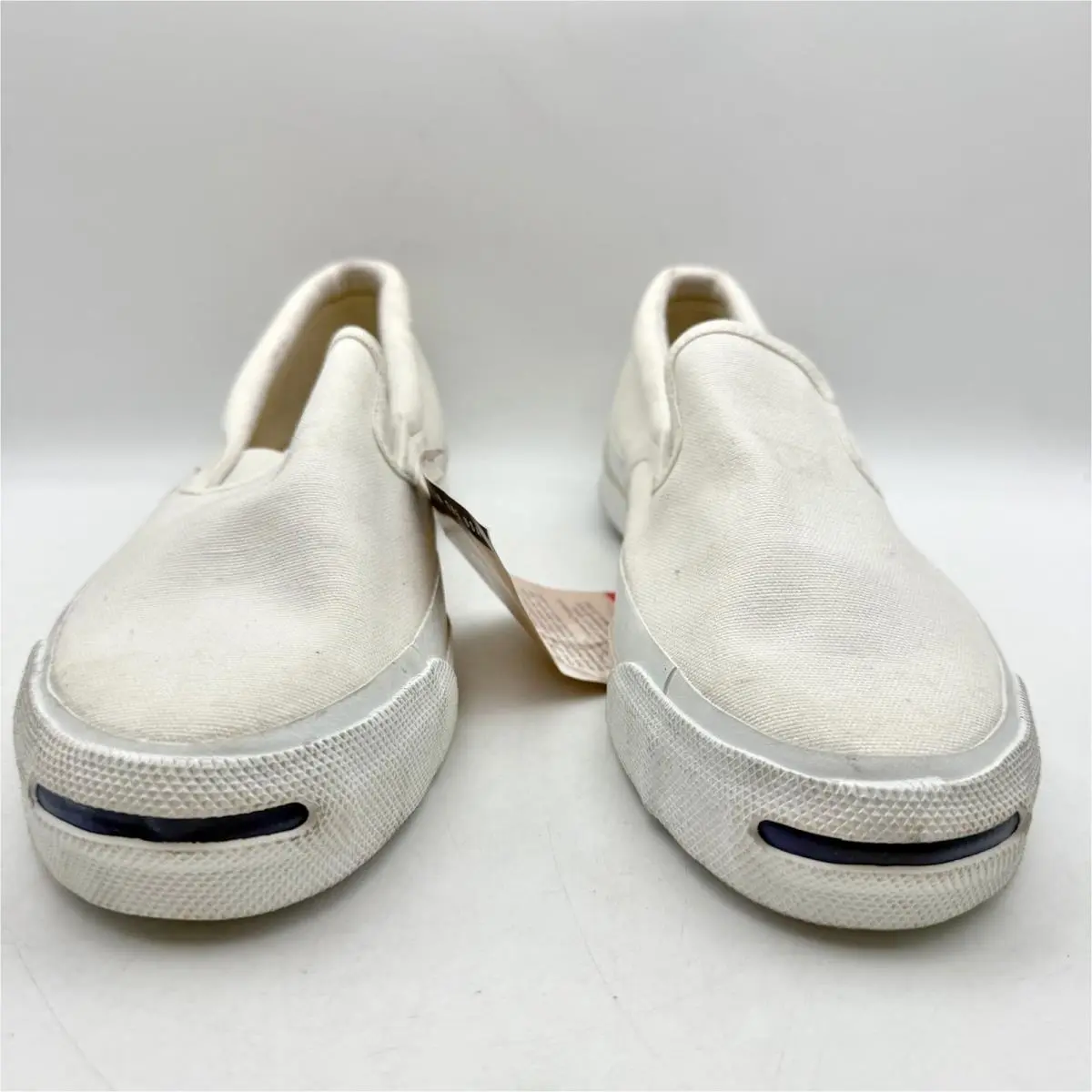 Converse shoes - White 3