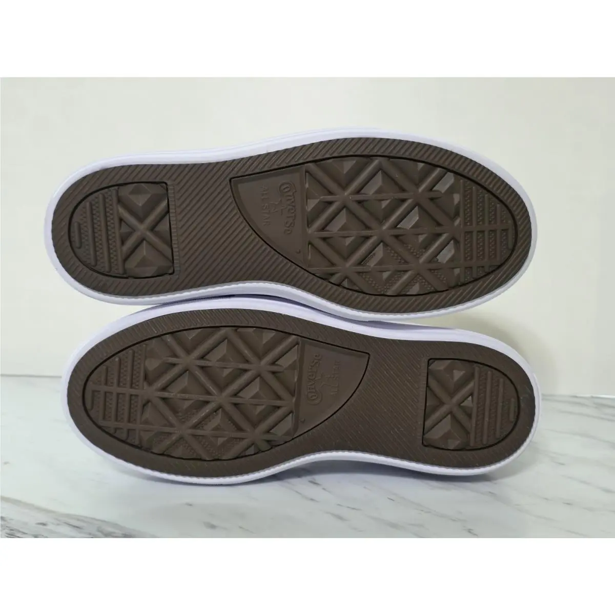 Converse shoes - White 6